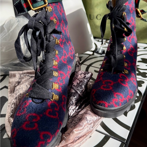 Gucci Women's Navy and Red Combat Boots - Picture 8 of 12